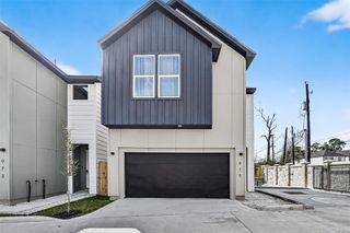 953 Highland Light Lane, Houston, TX 77091