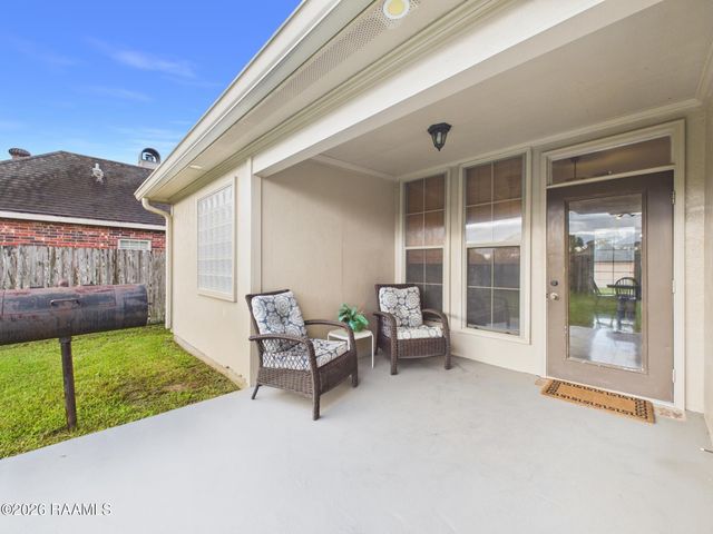 108 Portsmouth Drive, Broussard, LA 70518