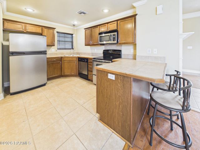 108 Portsmouth Drive, Broussard, LA 70518