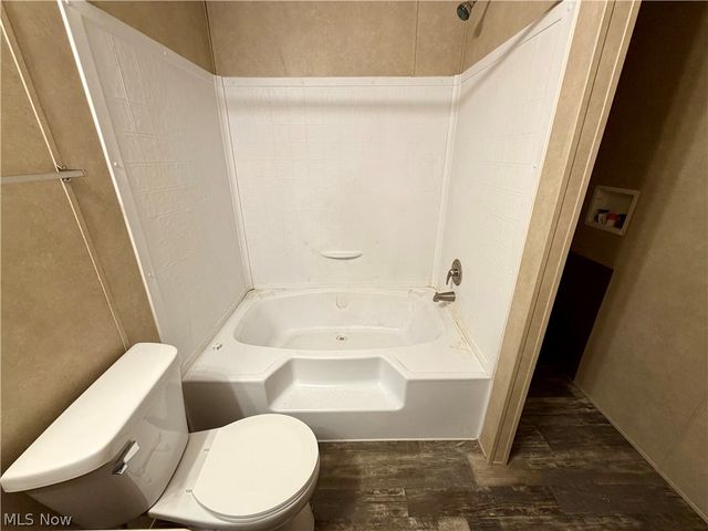 2606 Lincoln Way W 61, Massillon, OH 44647