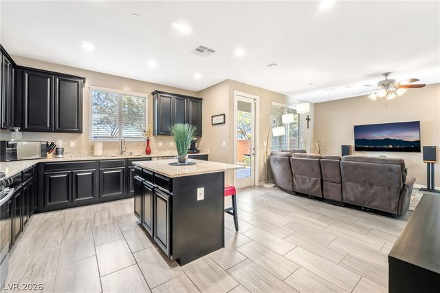 3220 Alpine Aster Avenue, Henderson, NV 89052