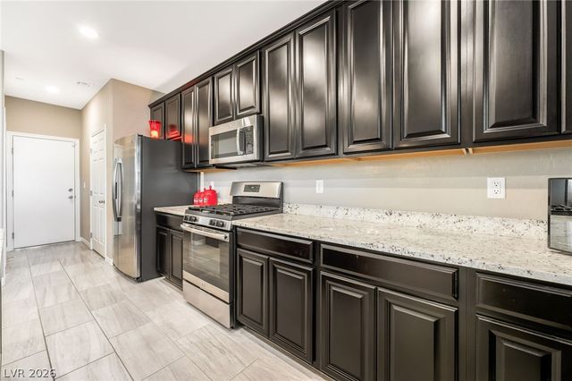 3220 Alpine Aster Avenue, Henderson, NV 89052