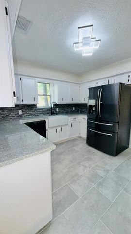 25514 Lynbriar Lane, Spring, TX 77373