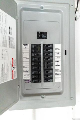 9911 Littlefield Street, Detroit, MI 48227