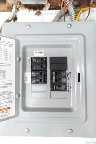 9911 Littlefield Street, Detroit, MI 48227