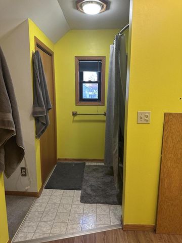 136 Gould STREET, Beaver Dam, WI 53916