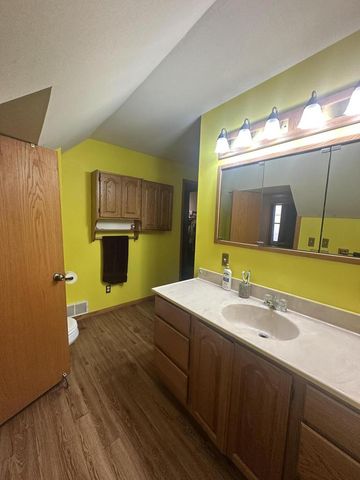 136 Gould STREET, Beaver Dam, WI 53916