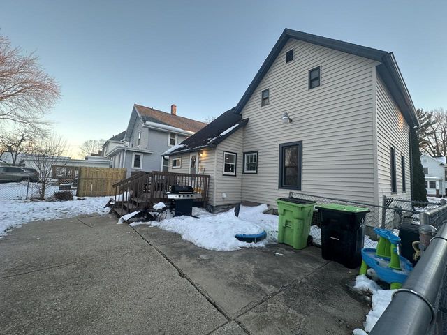 136 Gould STREET, Beaver Dam, WI 53916