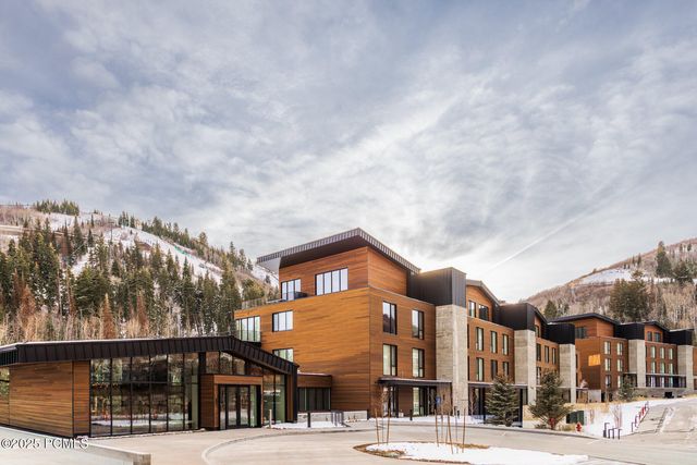 3267 W Deer Hollow Road 3403, Park City, UT 84060