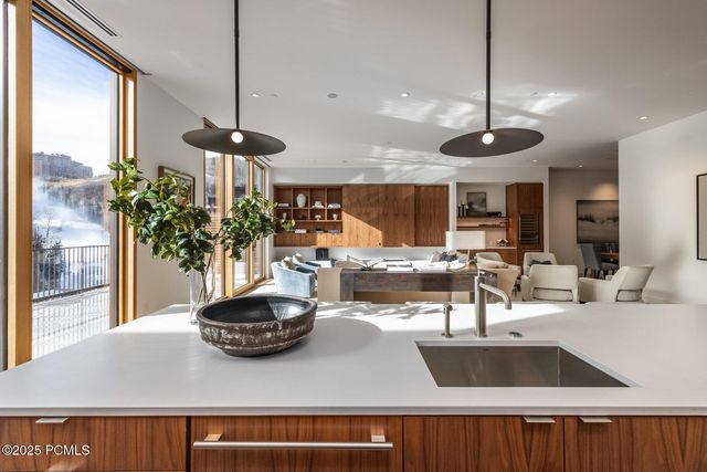 3267 W Deer Hollow Road 3403, Park City, UT 84060