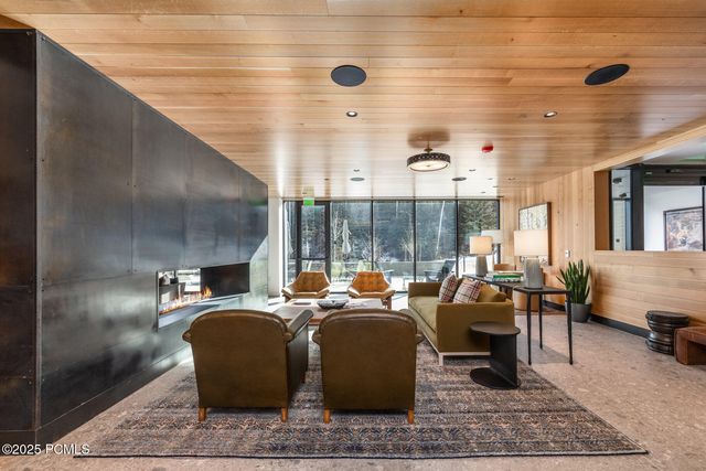 3267 W Deer Hollow Road 3403, Park City, UT 84060