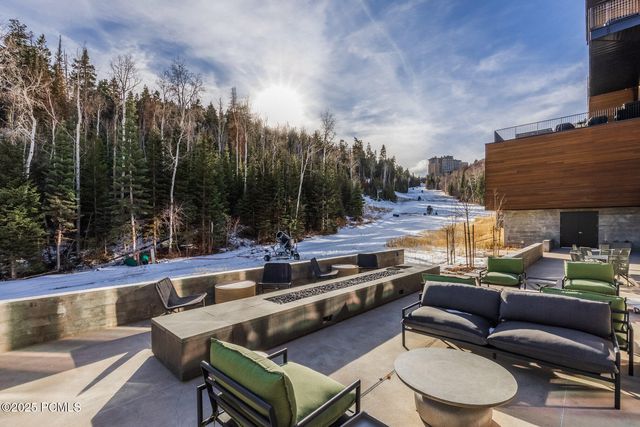 3267 W Deer Hollow Road 3403, Park City, UT 84060