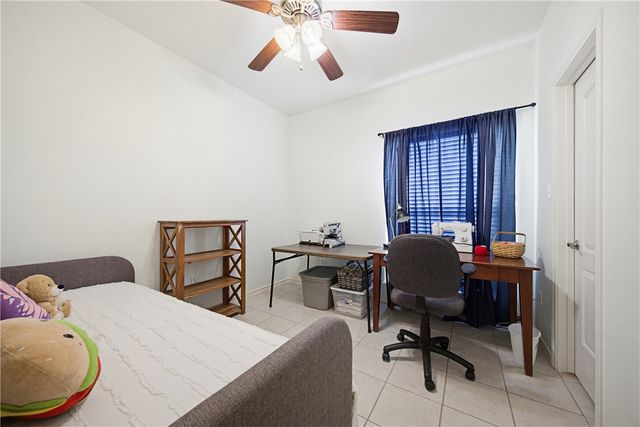 6205 Manresa St, Corpus Christi, TX 78415