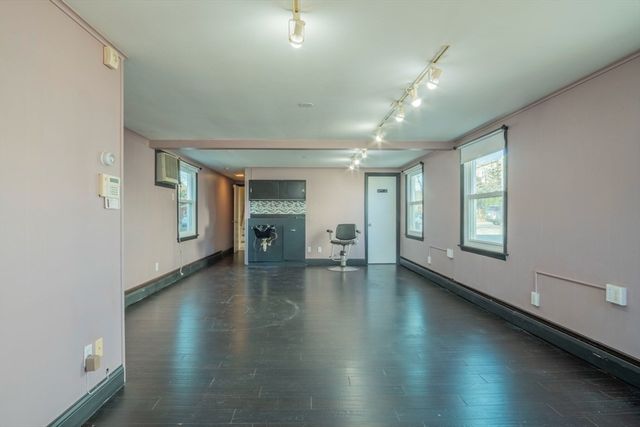 146 Burrill St, Swampscott, MA 01907