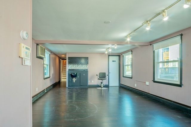 146 Burrill St, Swampscott, MA 01907