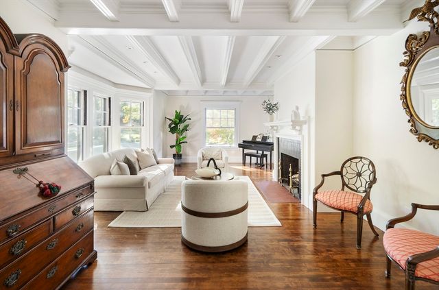 27 Everett Ave, Winchester, MA 01890