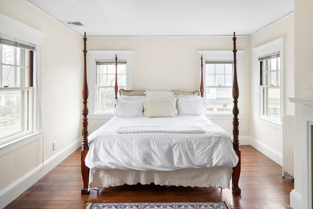 27 Everett Ave, Winchester, MA 01890