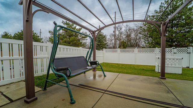 404 Pine Ridge Circle, Lowell, IN 46356