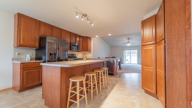 404 Pine Ridge Circle, Lowell, IN 46356