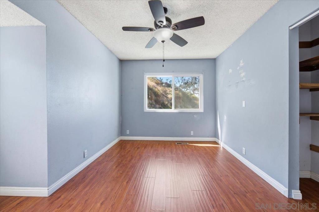 Image 17 of property listing at 11552 North Ln., Lakeside, CA 92040