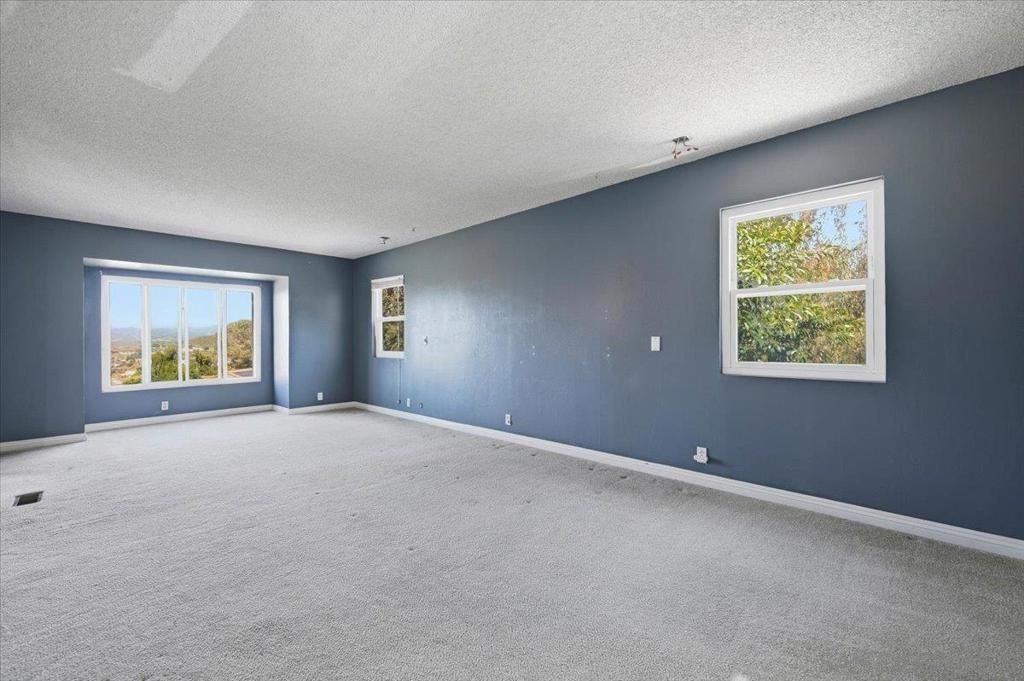Image 18 of property listing at 11552 North Ln., Lakeside, CA 92040