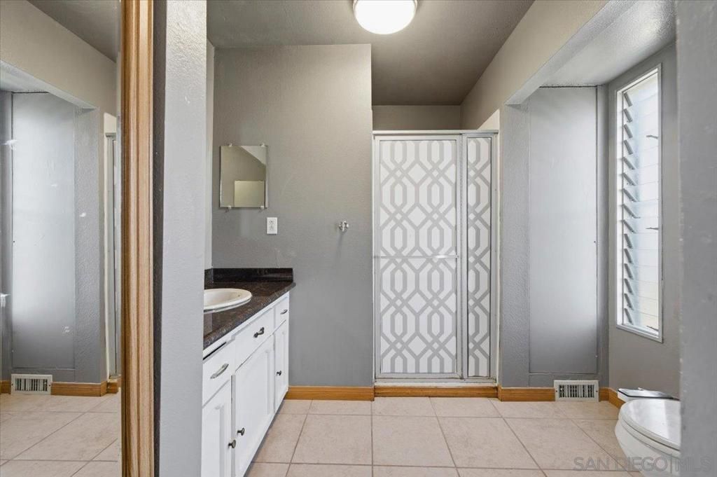 Image 21 of property listing at 11552 North Ln., Lakeside, CA 92040