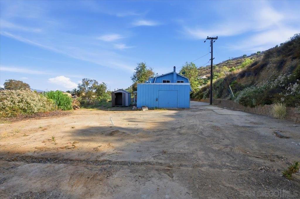 Image 29 of property listing at 11552 North Ln., Lakeside, CA 92040