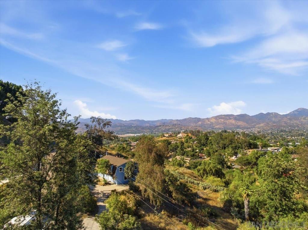 Image 30 of property listing at 11552 North Ln., Lakeside, CA 92040