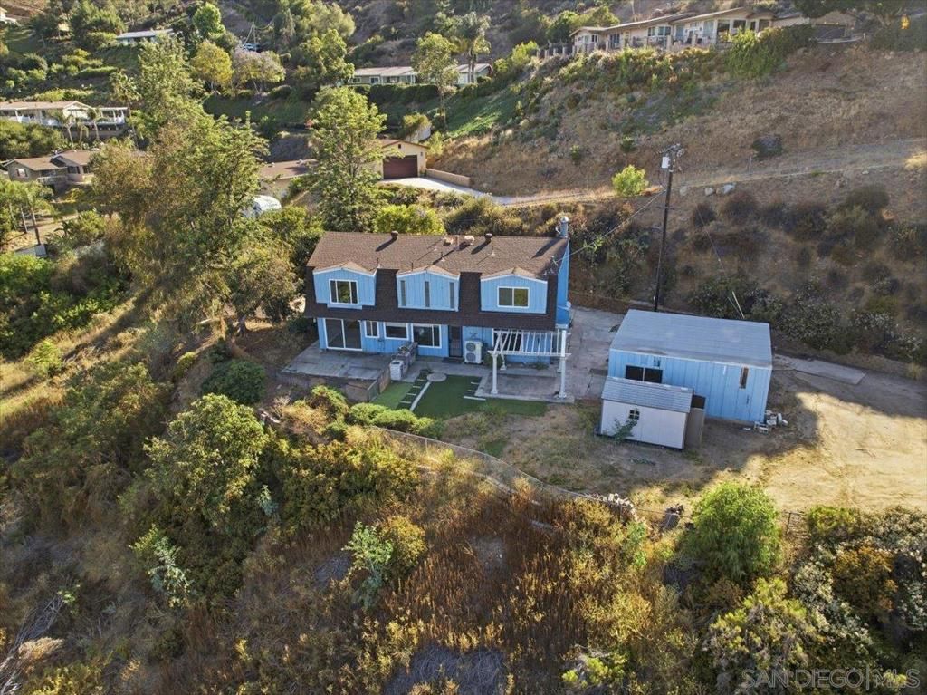 Image 32 of property listing at 11552 North Ln., Lakeside, CA 92040