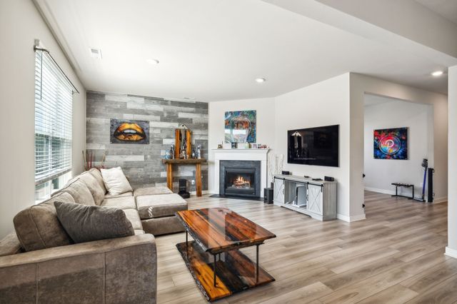 1001 Ewell Farm Cir, Spring Hill, TN 37174