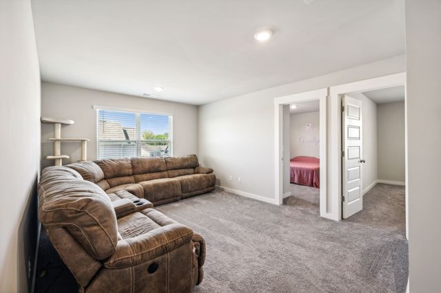 1001 Ewell Farm Cir, Spring Hill, TN 37174