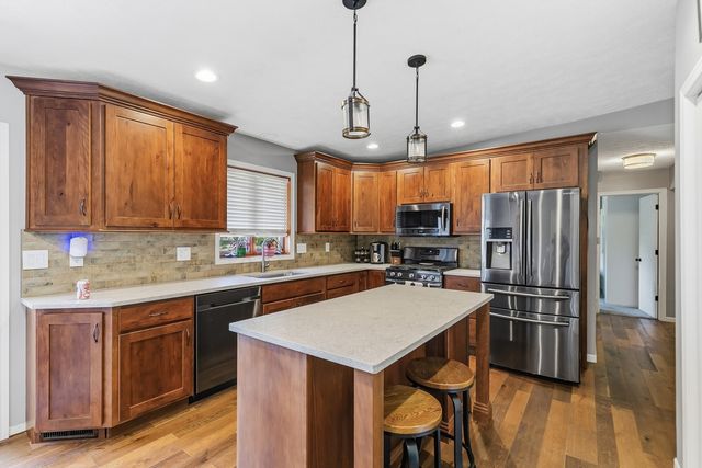 1608 W 4th Street, Coal Valley, IL 61240