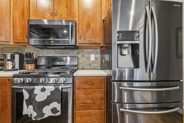 1608 W 4th Street, Coal Valley, IL 61240