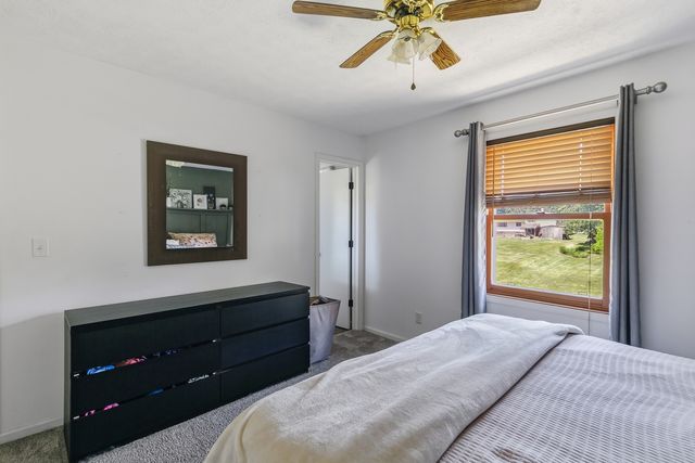 1608 W 4th Street, Coal Valley, IL 61240