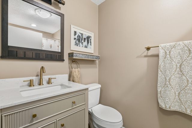 1608 W 4th Street, Coal Valley, IL 61240