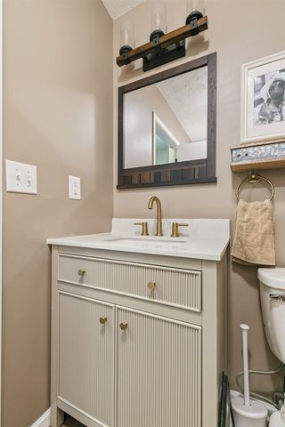 1608 W 4th Street, Coal Valley, IL 61240