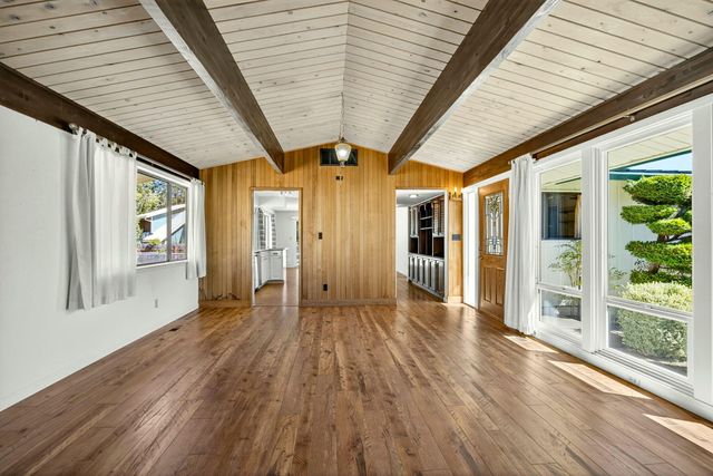 2321 Black Oak Way, Ashland, OR 97520