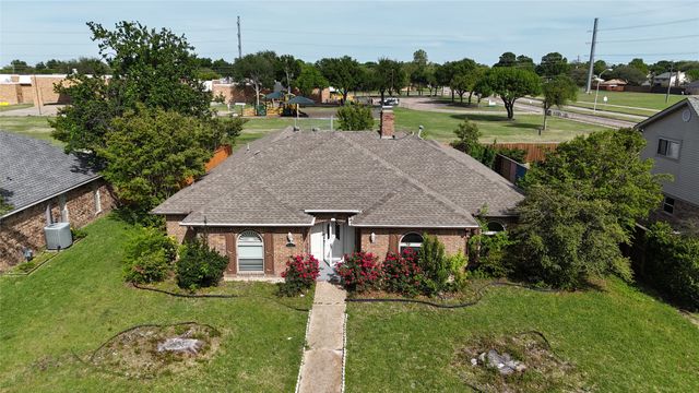 613 Palomar Lane, Richardson, TX 75081