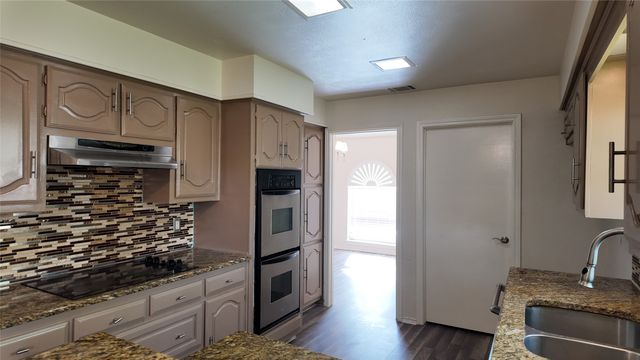 613 Palomar Lane, Richardson, TX 75081