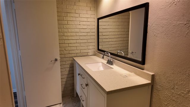 613 Palomar Lane, Richardson, TX 75081