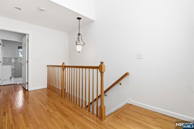 123 Hickory B, Tenafly, NJ 07670