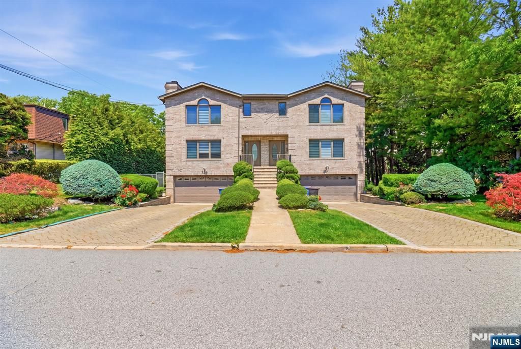 123 Hickory B, Tenafly, NJ 07670