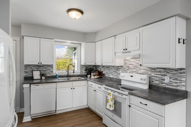580 Coshocton Avenue, Thornville, OH 43076
