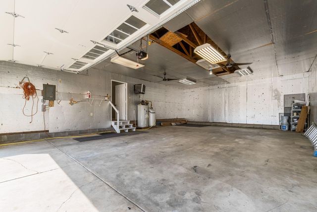 580 Coshocton Avenue, Thornville, OH 43076