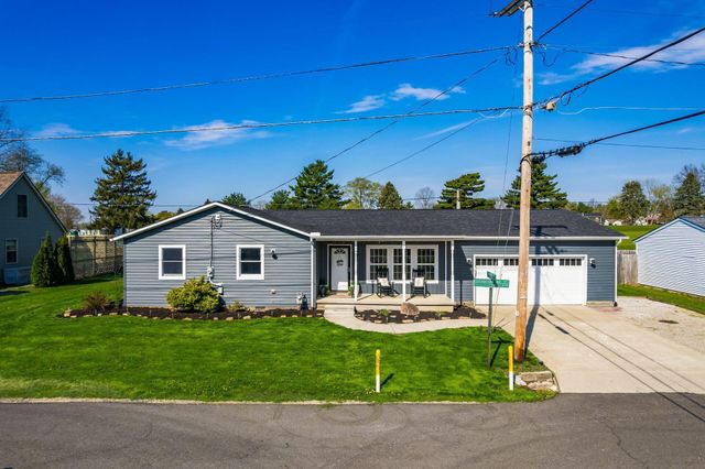 580 Coshocton Avenue, Thornville, OH 43076