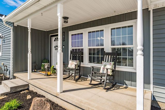 580 Coshocton Avenue, Thornville, OH 43076
