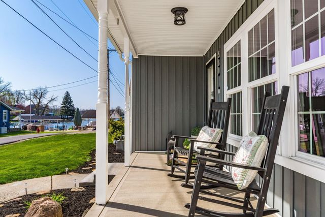 580 Coshocton Avenue, Thornville, OH 43076