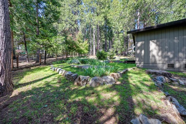 4120 Sugar Pine Dr, Pollock Pines, CA 95726
