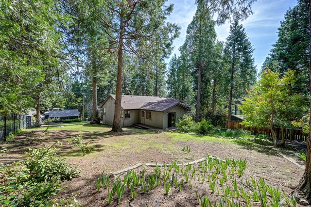 4120 Sugar Pine Dr, Pollock Pines, CA 95726