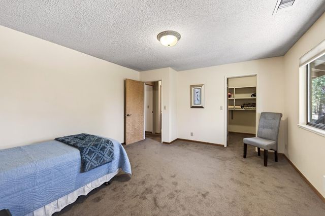 4120 Sugar Pine Dr, Pollock Pines, CA 95726